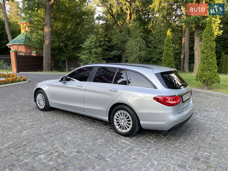 Універсал Mercedes-Benz C-Class 2015 в Києві