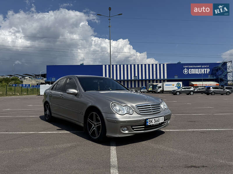 Mercedes-Benz C-Class 2007