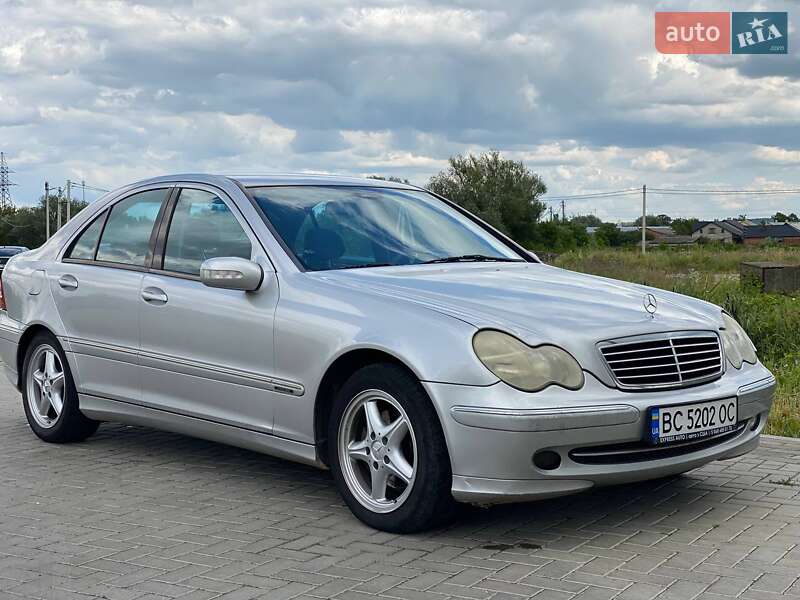 Седан Mercedes-Benz C-Class 2002 в 