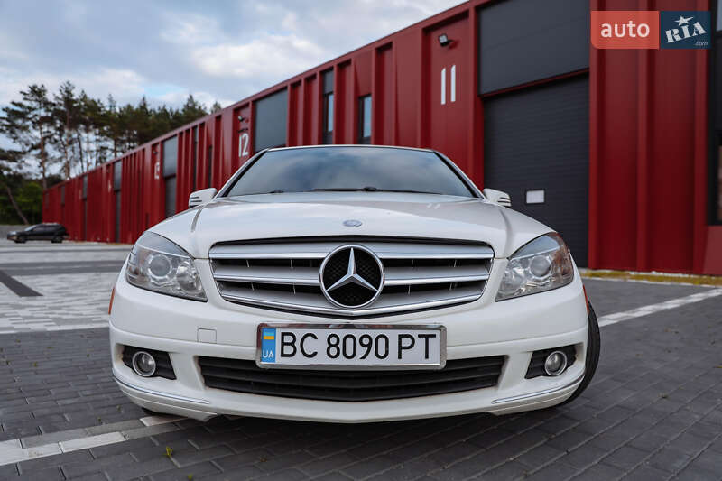 Седан Mercedes-Benz C-Class 2010 в Львове