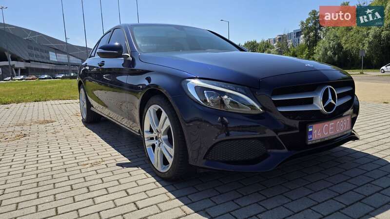 Седан Mercedes-Benz C-Class 2015 в Львові