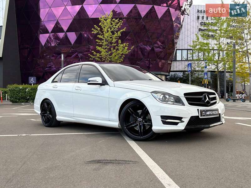 Седан Mercedes-Benz C-Class 2013 в 