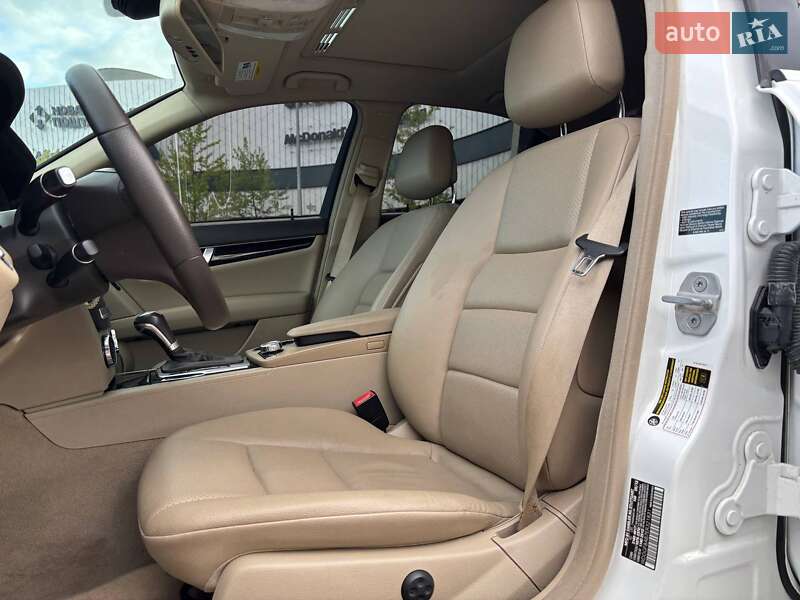Седан Mercedes-Benz C-Class 2013 в Києві