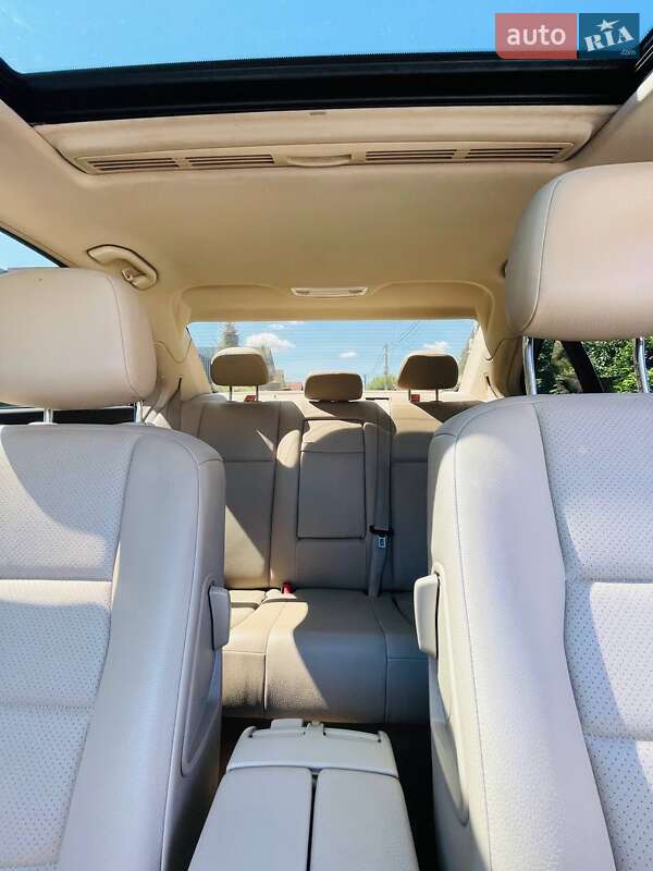 Седан Mercedes-Benz C-Class 2012 в Києві