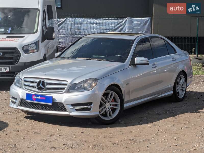 Седан Mercedes-Benz C-Class 2011 в Києві
