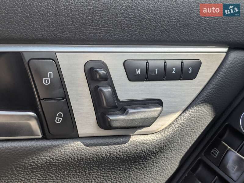Седан Mercedes-Benz C-Class 2011 в Києві