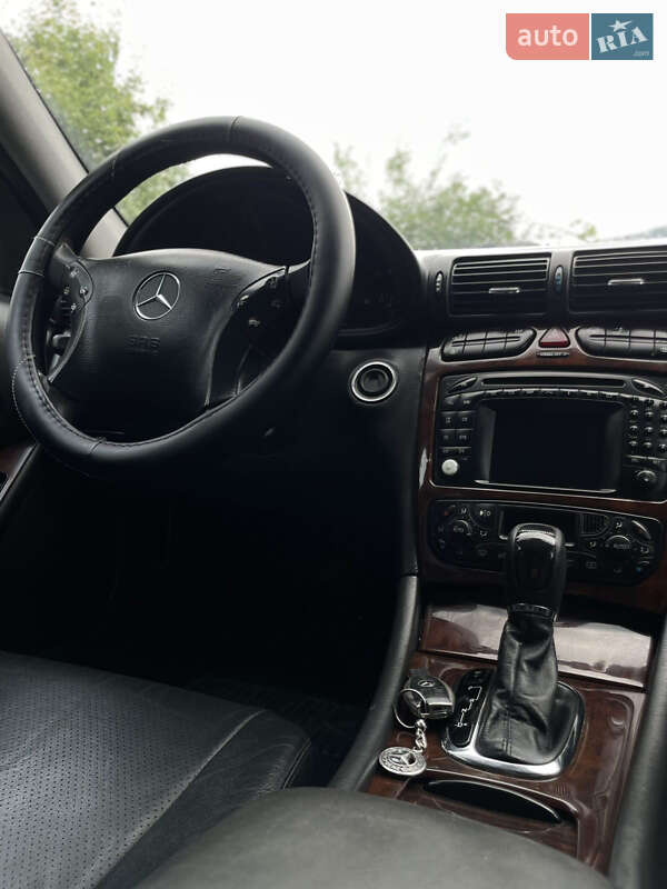 Седан Mercedes-Benz C-Class 2003 в Вижниці