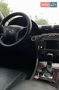 Седан Mercedes-Benz C-Class 2003 в 