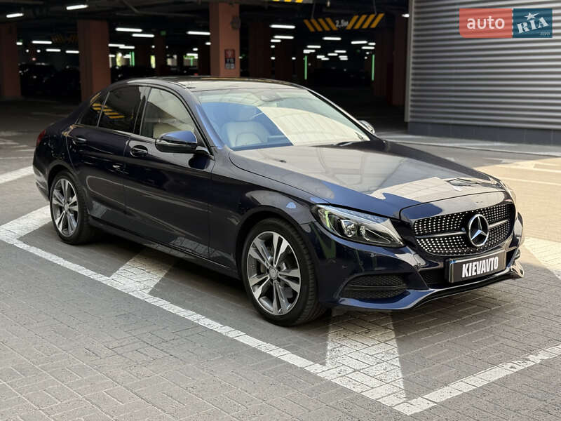 Седан Mercedes-Benz C-Class 2016 в Києві