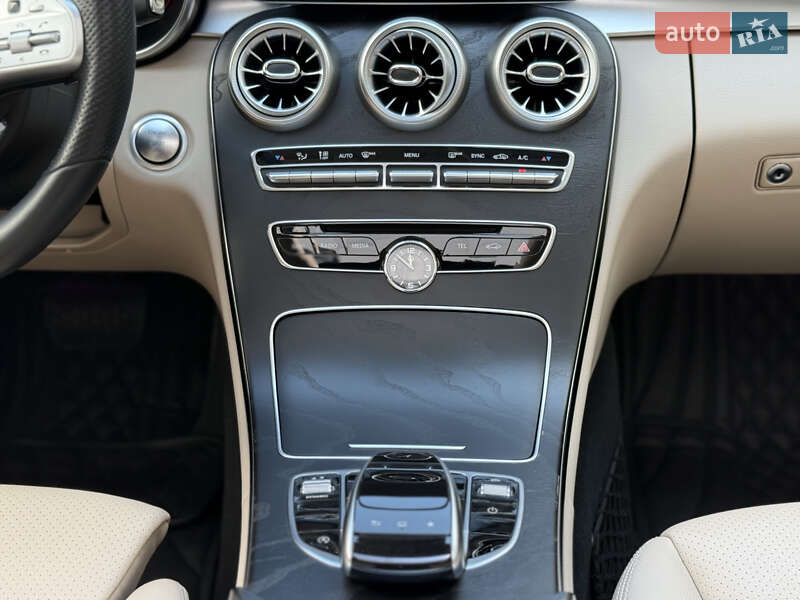 Седан Mercedes-Benz C-Class 2016 в Києві