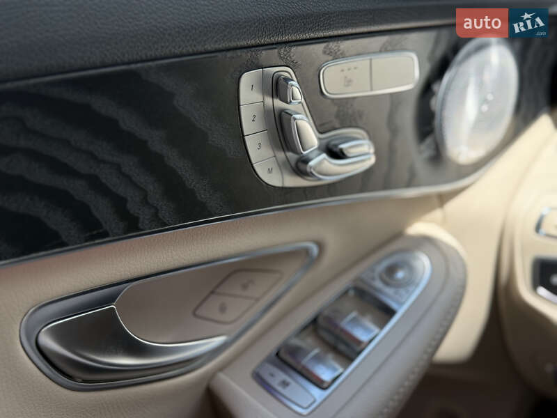 Седан Mercedes-Benz C-Class 2016 в Києві