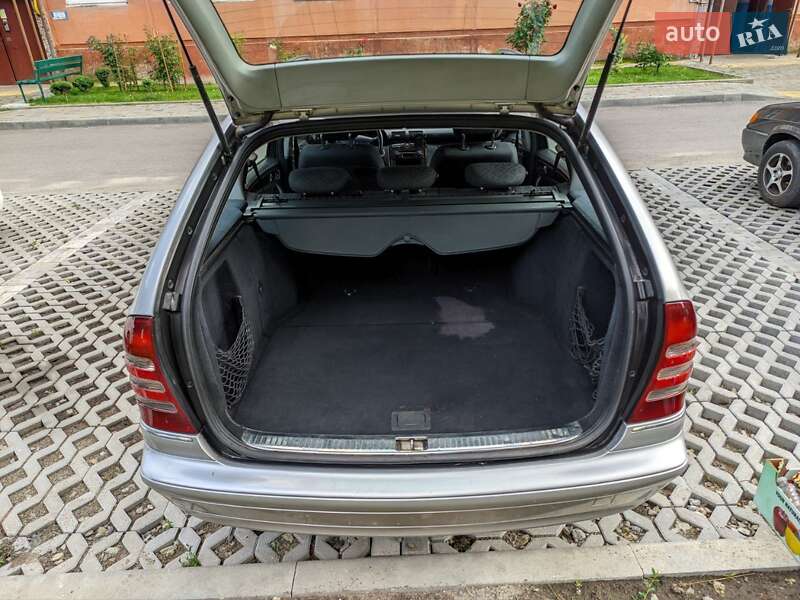 Универсал Mercedes-Benz C-Class 2003 в Тернополе
