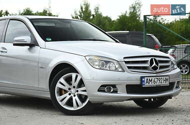Седан Mercedes-Benz C-Class 2009 в 