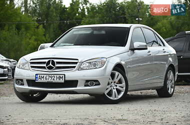 Седан Mercedes-Benz C-Class 2009 в 