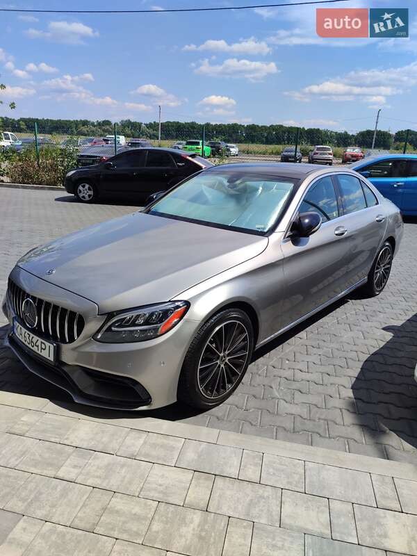 Седан Mercedes-Benz C-Class 2019 в Києві