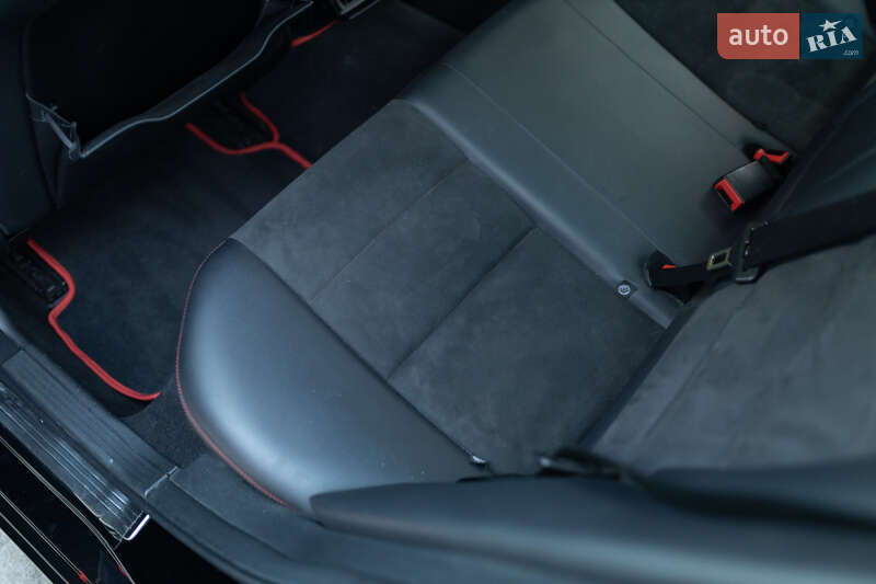 Седан Mercedes-Benz C-Class 2013 в Днепре