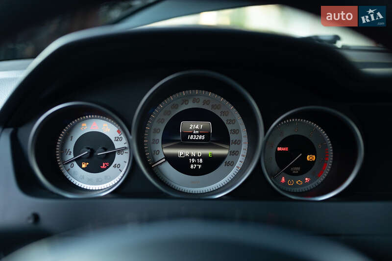 Седан Mercedes-Benz C-Class 2013 в Днепре