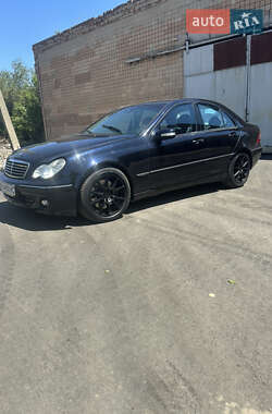 Седан Mercedes-Benz C-Class 2005 в Первомайську
