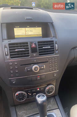 Седан Mercedes-Benz C-Class 2008 в 