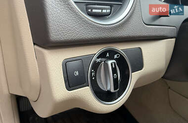 Седан Mercedes-Benz C-Class 2011 в 