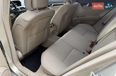 Седан Mercedes-Benz C-Class 2011 в 