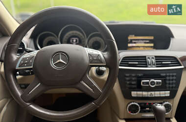 Седан Mercedes-Benz C-Class 2011 в 