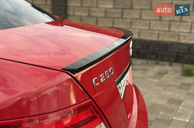 Седан Mercedes-Benz C-Class 2011 в 