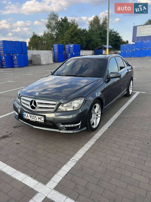 Седан Mercedes-Benz C-Class 2012 в Білій Церкві