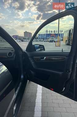 Седан Mercedes-Benz C-Class 2012 в 