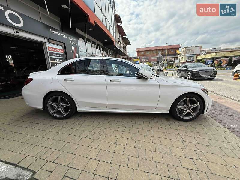 Седан Mercedes-Benz C-Class 2018 в Львове