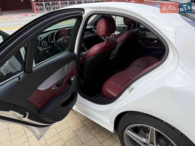 Седан Mercedes-Benz C-Class 2018 в Львове