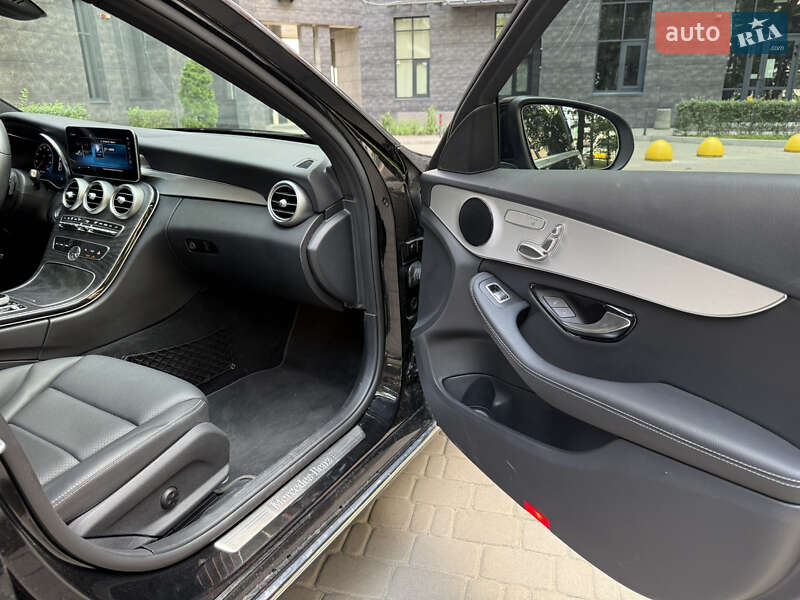 Седан Mercedes-Benz C-Class 2021 в Києві