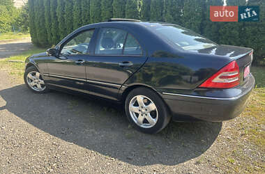 Седан Mercedes-Benz C-Class 2003 в 