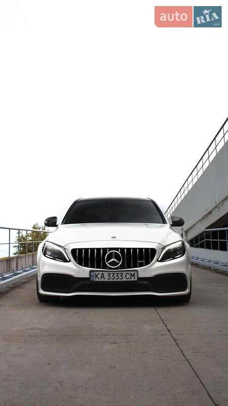 Седан Mercedes-Benz C-Class 2019 в Києві