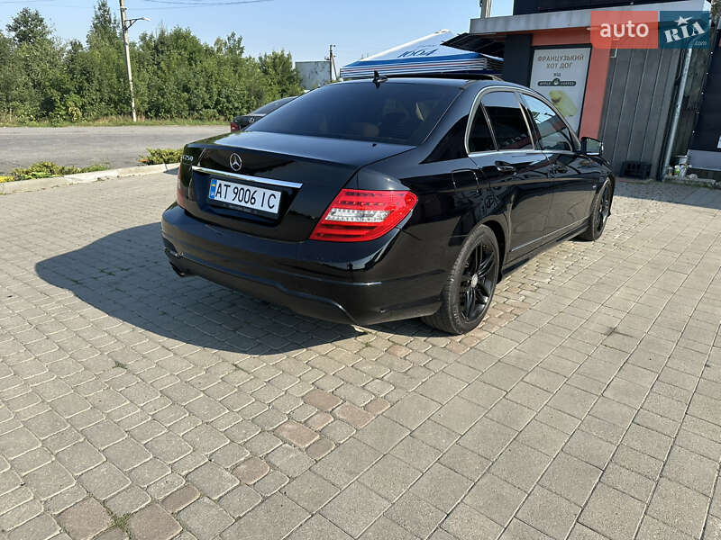 Седан Mercedes-Benz C-Class 2012 в Ивано-Франковске