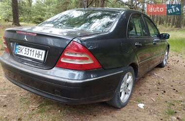 Седан Mercedes-Benz C-Class 2002 в 
