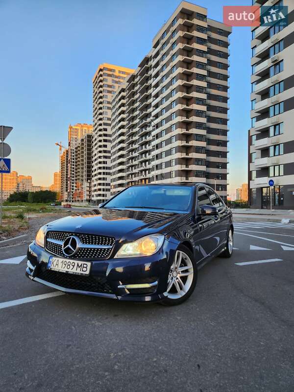 Mercedes-Benz C-Class 2012