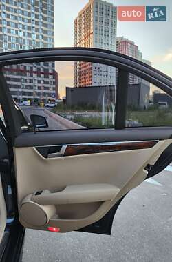 Седан Mercedes-Benz C-Class 2012 в 