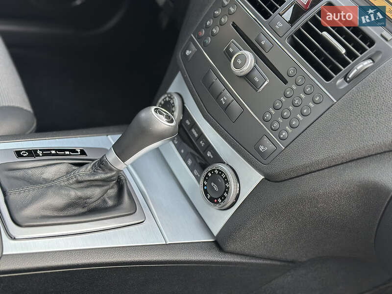 Седан Mercedes-Benz C-Class 2007 в Старокостянтинові