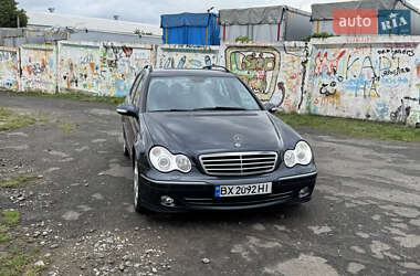 Универсал Mercedes-Benz C-Class 2004 в 