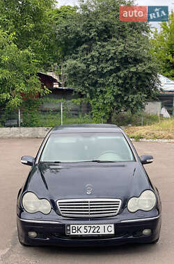 Седан Mercedes-Benz C-Class 2001 в 