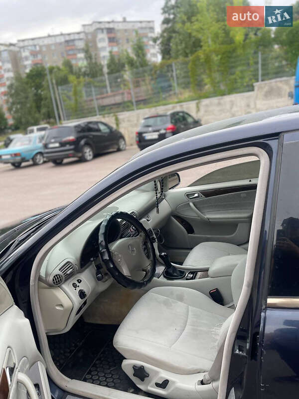 Седан Mercedes-Benz C-Class 2001 в Рівному
