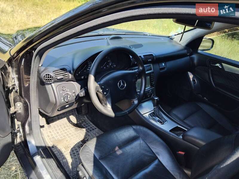 Універсал Mercedes-Benz C-Class 2004 в Львові