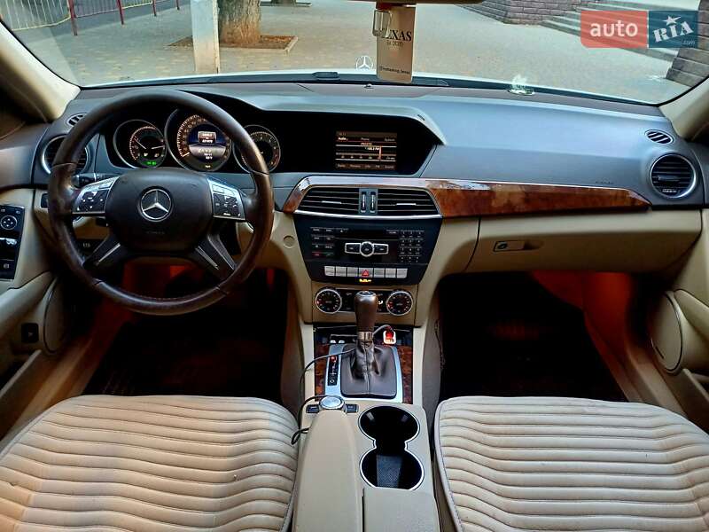 Седан Mercedes-Benz C-Class 2013 в Одесі