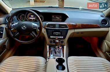 Седан Mercedes-Benz C-Class 2013 в 