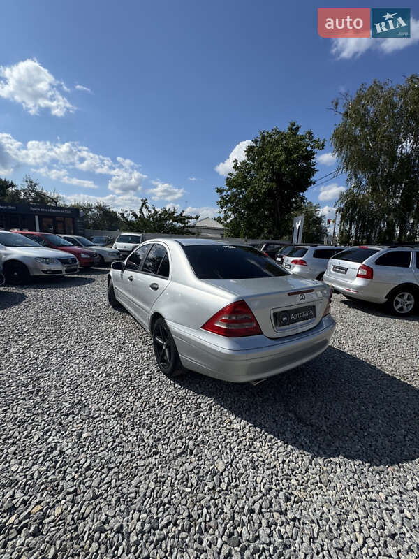 Седан Mercedes-Benz C-Class 2000 в Дергачах