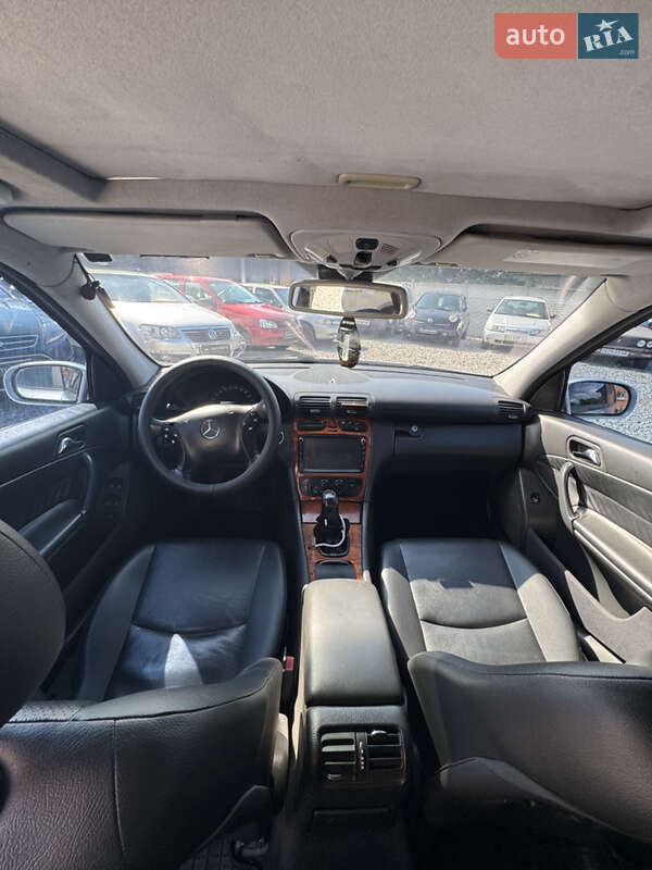 Седан Mercedes-Benz C-Class 2000 в Дергачах
