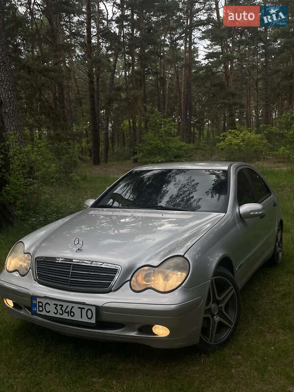 Седан Mercedes-Benz C-Class 2002 в 