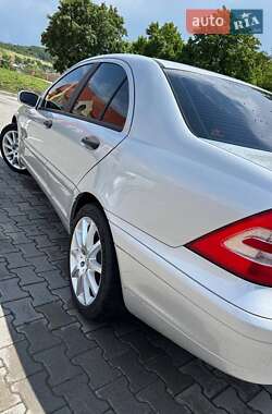 Седан Mercedes-Benz C-Class 2003 в 