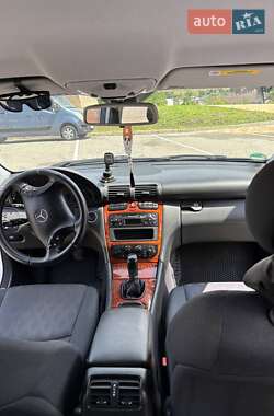Седан Mercedes-Benz C-Class 2003 в 